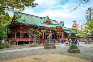 santuario nezu a tokyo in giappone foto