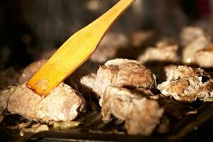 carne su il barbecue. foto