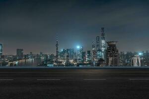 asfalto strada e urbano edificio di shanghai, viale e strada. foto