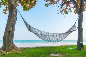 amaca sulla spiaggia mare foto