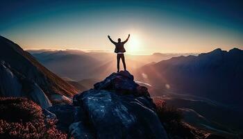 elevato successo - umano figura su montagna vertice con sollevato mani - generativo ai foto