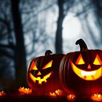 Halloween zucca sfondo con spaventoso zucca Jack o lanterna nel un' buio lunatico foresta foto