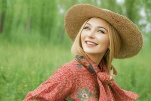 donna Sorridi e godere a natura foto