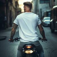 ai generativo foto di un' uomo su il bicicletta indossare un' pianura bianca maglietta di fronte indietro