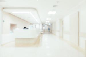 sfocatura astratta medica e clinica dell'interno dell'ospedale foto