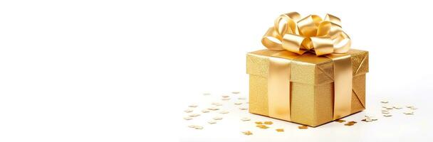un' regalo con un' arco. oro regalo scatola con arco su bianca sfondo con spazio per testo. foto