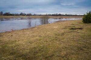 primavera alluvione di il fiume foto