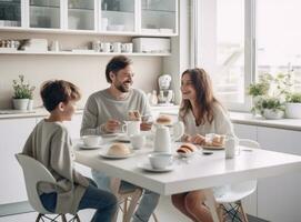 padre mangiare con il suo figlia foto