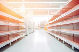 sfocato sfondo nel il principale corridoio di supermercato foto