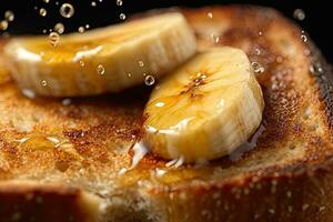 Banana pane abbrustolito, macro tiro di un' fresco prima colazione con gocciolante Miele, ai generato foto