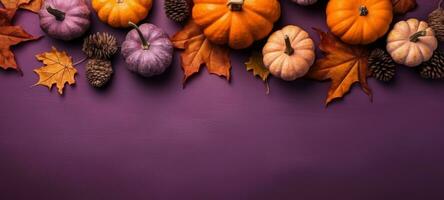 ai, ai generato, superiore Visualizza di vivace arancia zucche e autunno le foglie su un' viola superficie, un' pittoresco raccogliere scena Perfetto per autunno a tema disegni foto