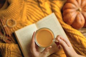 delizioso caffè autunnale. foto