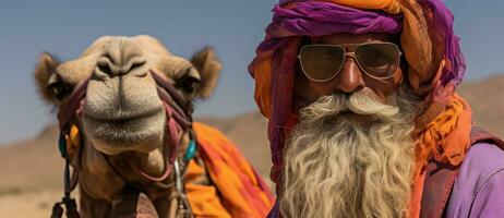 indiano uomini su cammelli nel deserti di India foto