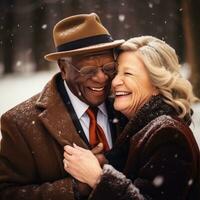 amorevole vecchio interrazziale coppia è godendo un' romantico inverno giorno ai generativo foto