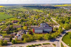 dobele città, edifici industriali e residenziali foto