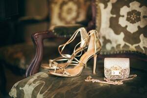 lusso moda donna Accessori, d'oro tacco scarpe foto