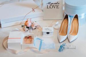 scarpe da sposa della sposa, bella moda foto