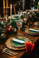 Natale tavolo scappa, elegante formale cena tavolo ambientazione, tablescape con vacanza decorazione per festa evento celebrazione, generativo ai foto