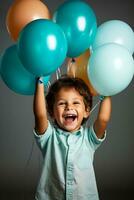 un' gioioso bambino giocando con colorato palloncini isolato su un' bianca sfondo foto