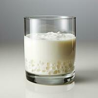 un' bicchiere di fresco puro bianca latte ai foto