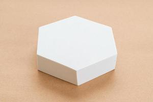 blocco bianco in forma geometrica foto