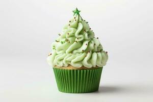 verde Natale albero sagomato Cupcake e Natale decorazione. ai generato foto