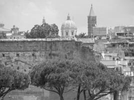 il vecchio città di Roma nel Italia foto