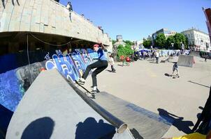 Kharkiv, Ucraina - 27 Maggio, 2018 andare con lo skateboard concorso nel all'aperto pattinare parco durante il annuale Festival di strada culture foto