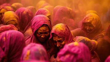 persone celebrare colorato holi Festival nel India, annuale turismo colori, India foto