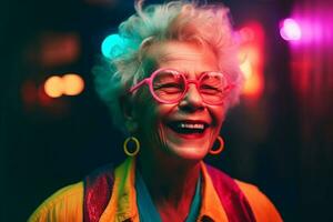 contento anziano donna, nonna nel fantasia occhiali da sole. il gioventù di sua anima. generativo ai foto