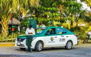 puerto escondido oaxaco Messico 2023 colorato Taxi taxi auto e mezzi di trasporto nel puerto escondido Messico. foto