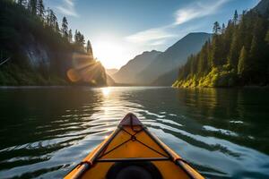 Immagine di brivido all'aperto avventure, escursionismo, campeggio, kayak foto