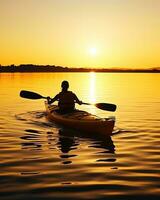 meditazione canottaggio kayak acqua silenzio la libertà paesaggio tranquillo, calmo mattina canottaggio isolato foto