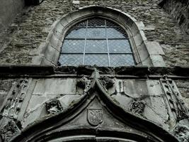 vecchio edificio di una piccola cittadina della Borgogna, francia foto