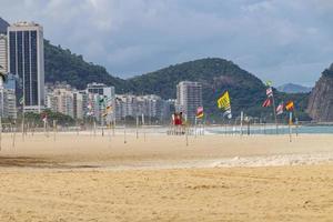 spiaggia di copacabana vuota durante la pandemia di coronavirus foto