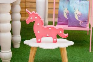 decorazione di compleanno a tema unicorno