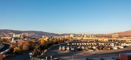 reno nevada skyline della città la mattina presto foto