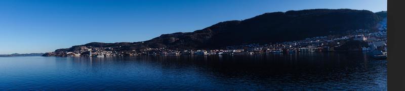 bergen dal punto di vista del monte floyen foto