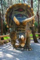 dino parco, dinosauro tema parco nel Lourinha, Portogallo foto