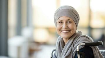 contento femmina cancro paziente indossare testa sciarpa nel sedia a rotelle a Ospedale. generativo ai foto