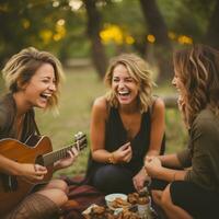 un' gruppo di suonare la chitarra amici avendo divertimento su il prato su un' primavera giorno. generativo ai foto