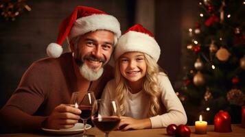 foto di contento famiglia a Natale cena