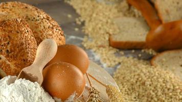 delizioso concetto di pane fresco foto