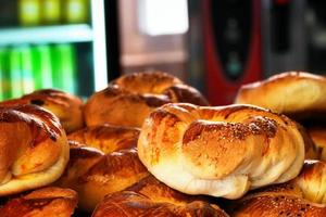 deliziosa pasticceria salata per la colazione foto