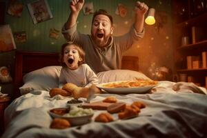 un' papà ricevente un' sorpresa prima colazione nel letto foto