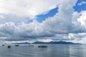 isola di koh samui della spiaggia di bophut, vista su pha-ngan. foto