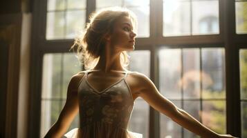 un' ballerina è praticante a un' finestra illuminata studio. generativo ai foto