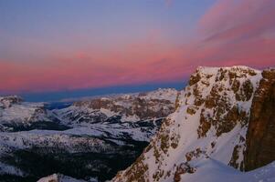 Visualizza di il dolomiti montagna gamma foto