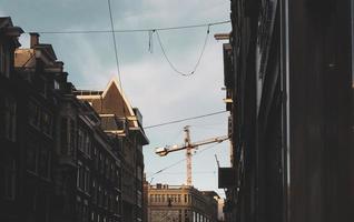 paesaggio urbano di amsterdam con gru foto