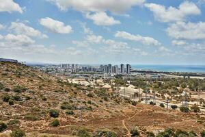 Visualizza di tirato Carmelo la zona vicino haifa e il mare costa foto